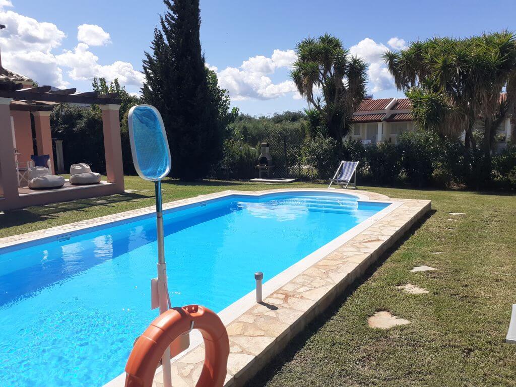 Three Villas with Pool - Seafront